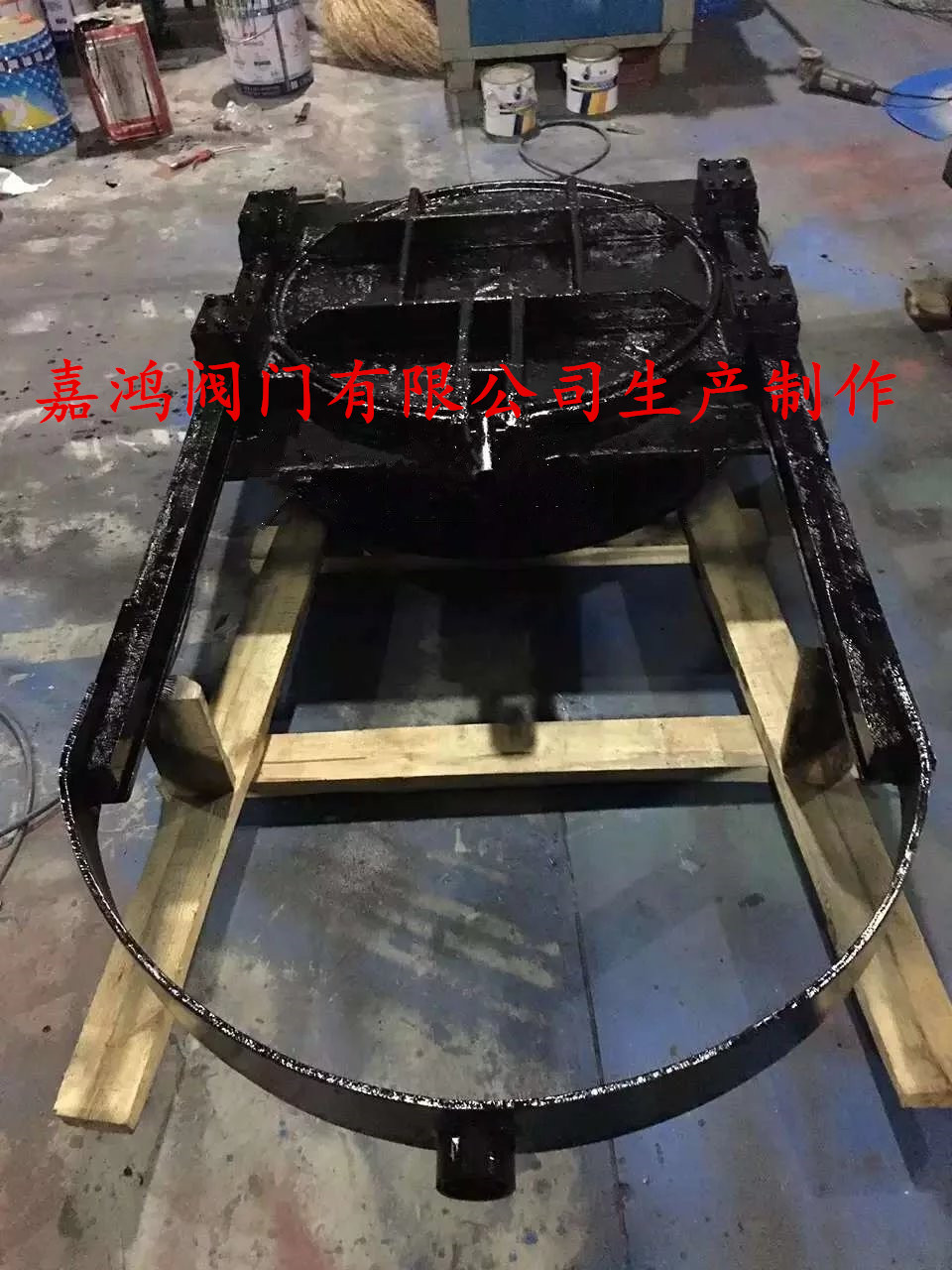重慶三峽大口徑閘門(mén)生產(chǎn)制作